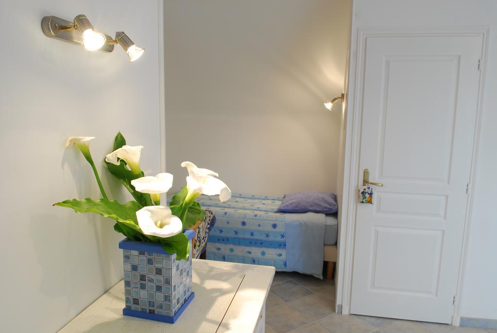 Domaine De Kervail Bed & Breakfast เกมแปร์ลี ภายนอก รูปภาพ